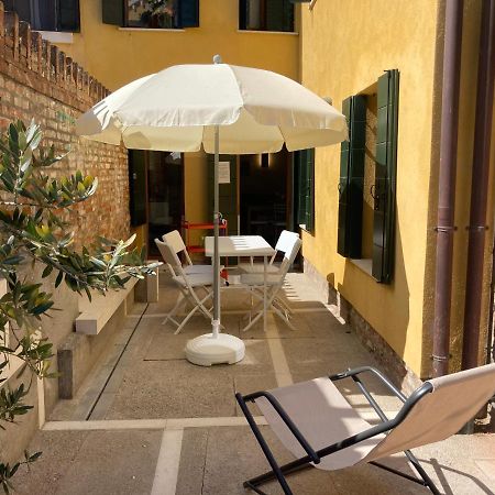 Appartamento Tre Archi Con Corte Privata Venice Exterior photo