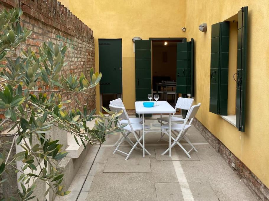 Appartamento Tre Archi Con Corte Privata Venice Exterior photo