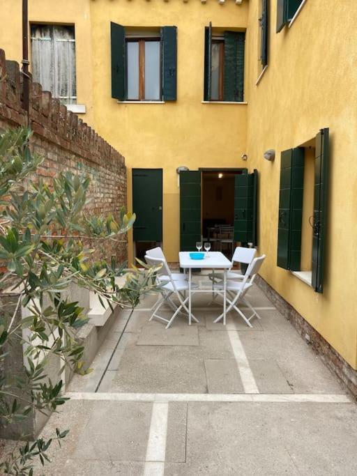 Appartamento Tre Archi Con Corte Privata Venice Exterior photo